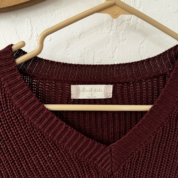Altar'd State Burgundy V-Neck Long Sleeve Rowena Sweater Size Small - Picture 8 of 9